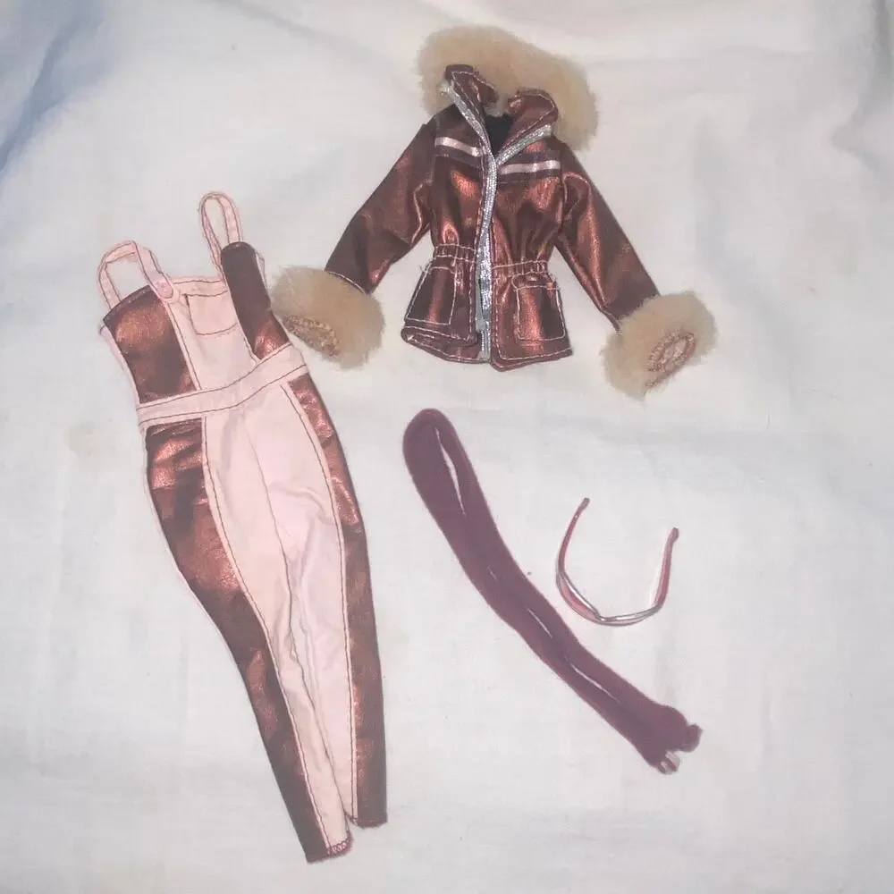 Vtg My Scene Chillin Out Barbie Collection 2003 Brown Pink Coat Snowpants Scarf